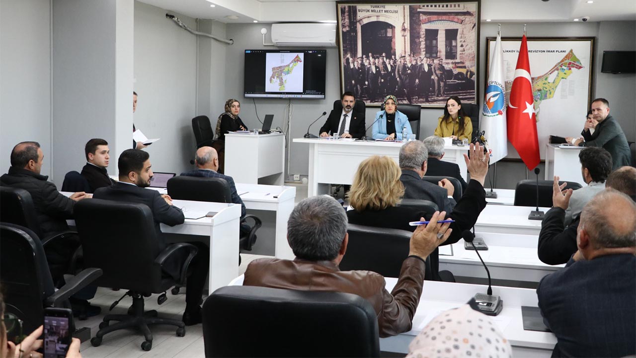 Yalova Ciftlikkoy Belediye Aralik Son Meclis Toplanti (2)