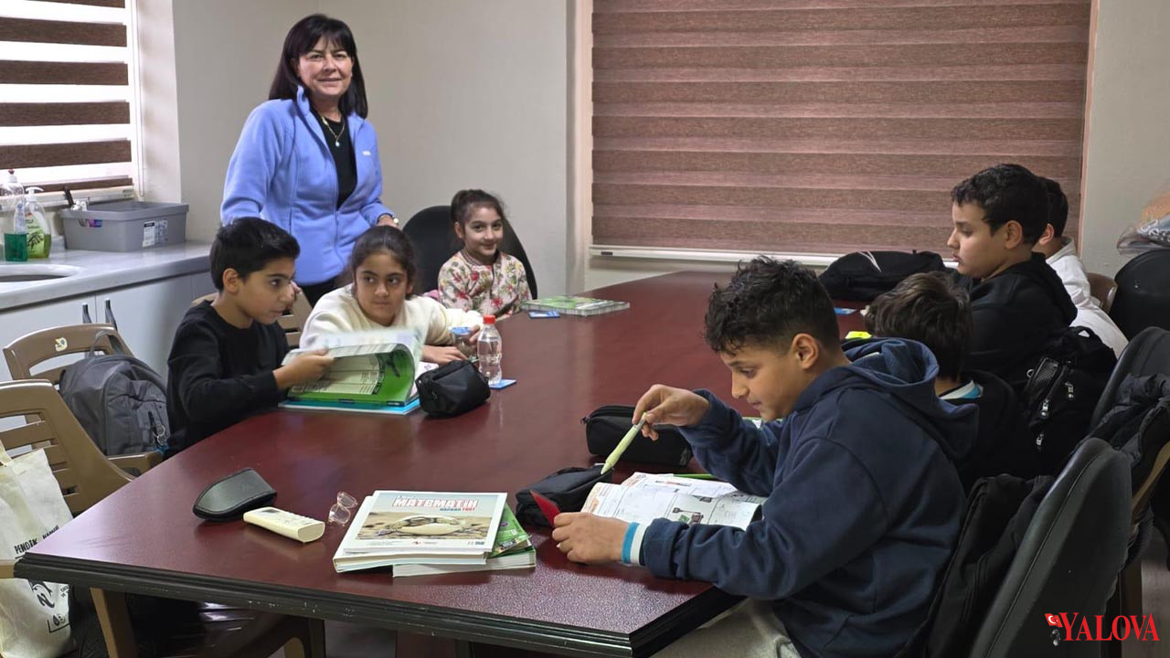 Yalova Cinarcik Belediyesi Kent Konseyi Pendik Soroptimist Kulup Matematik Kurs Ogrenciler (1)