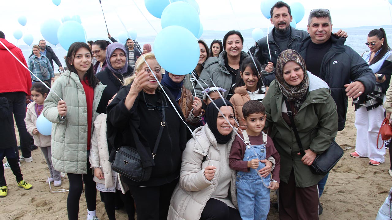 Yalova Dmd Kas Hastasi Uras Yardim Kutlama Balon Ucurma (1)