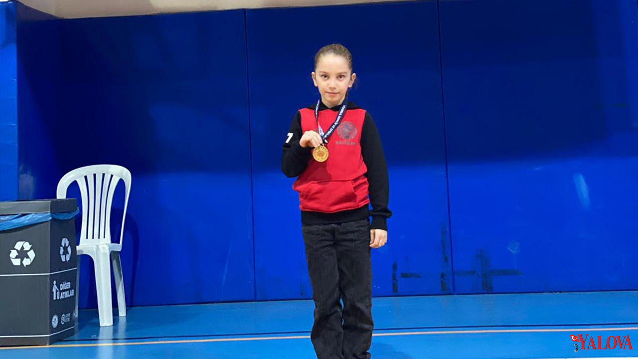 Yalova Elit Satranc Kulubu Kiz Sporcu Istanbul Basari Namaglup (3)