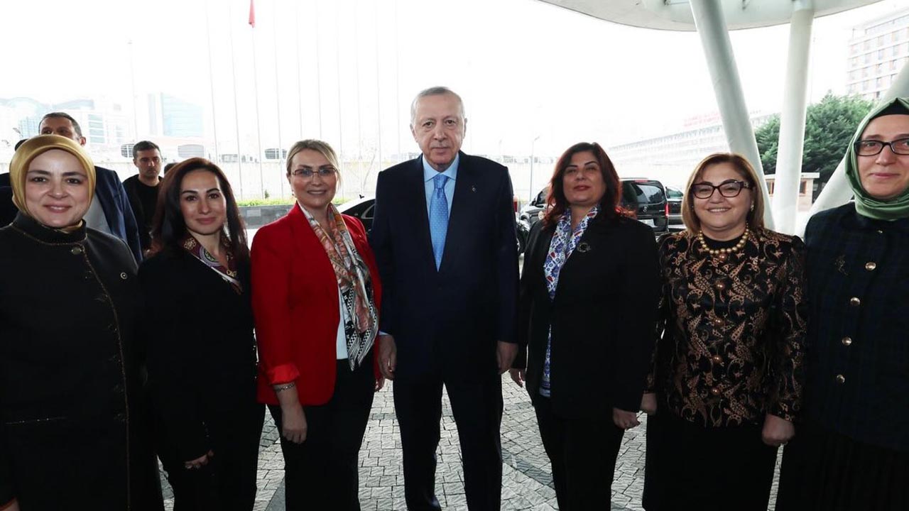 Yalova Istanbul Altinova Belediye Baskan Uluslarasi Kadin Zirve Cografi Isaret Tanitim (3)