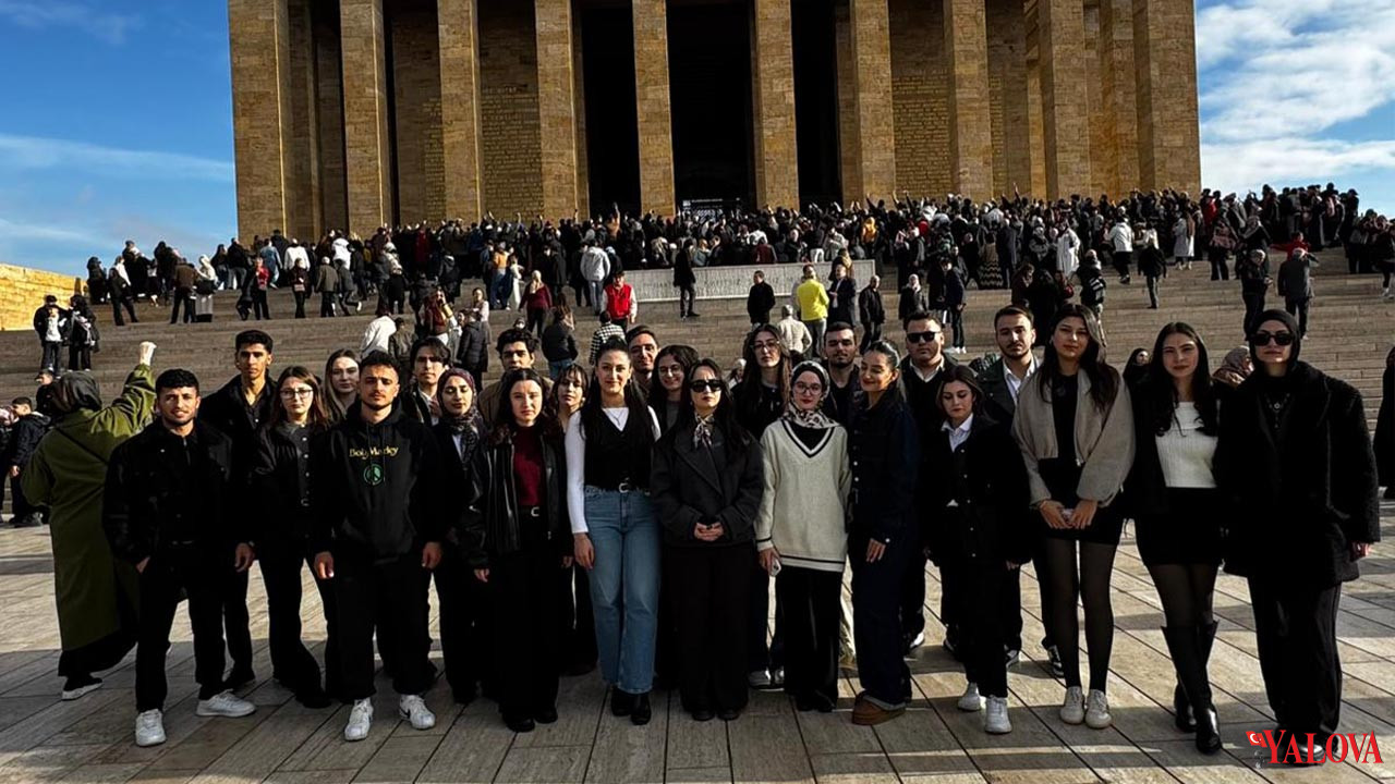 Yalova Universitesi Kitap Kulubu Ankara Gezisi (1)