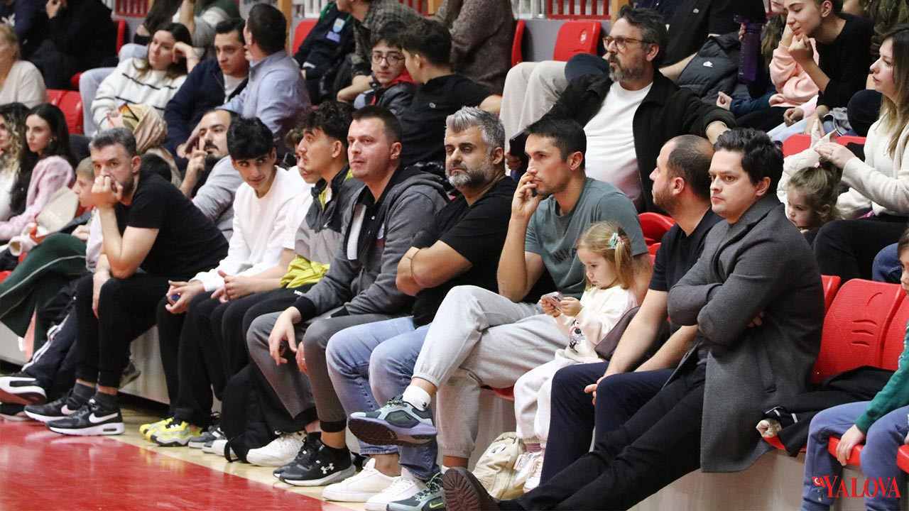 Çiftlikköy Belediye Bargello Uşak’a Diş Geçiremedi (66 72) (5)