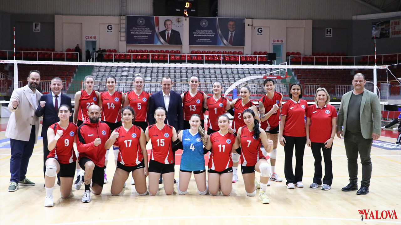 Çiftlikköy’ün Sultanları Bursa Bşb’ye Set Vermedi(3 0) (1)