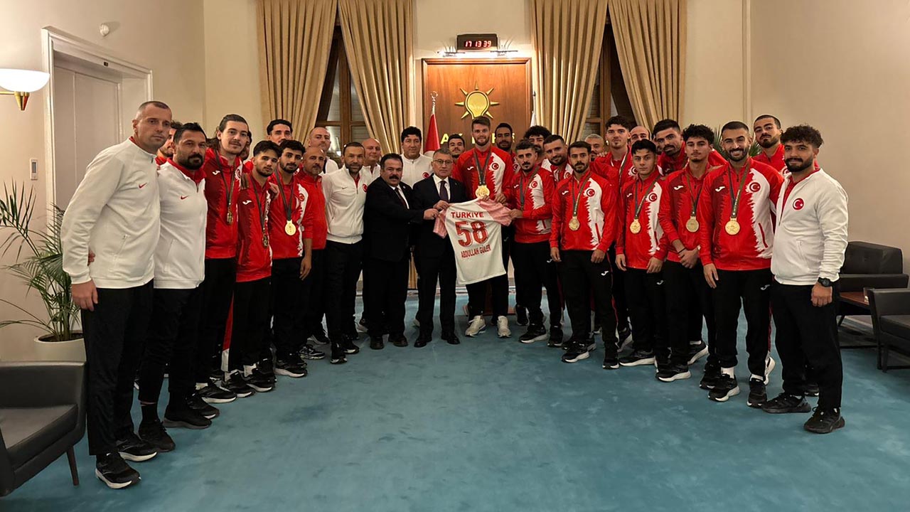 Olimpiyat Şampiyonu Yıldızlarımız Erdoğan’ın Huzuruna Çıktı (3)