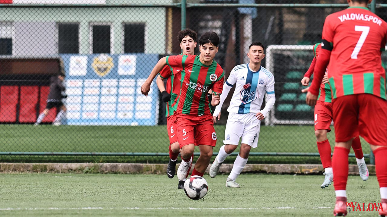 Seyyidhan Ve İsmail Efe Yalovaspor’u Sırtladı (1)