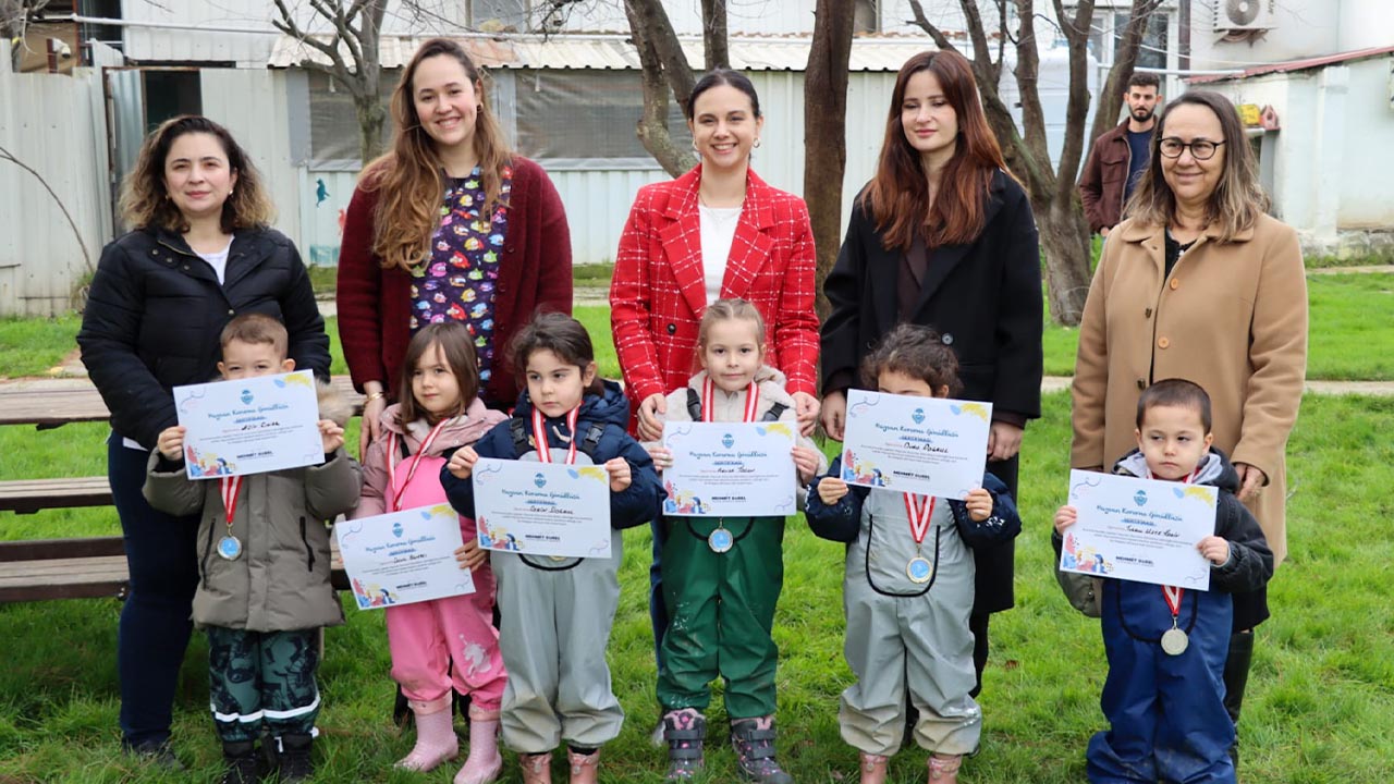 Atıklar Kulübeye, Kulübeler Yuvaya Dönüştü (2)