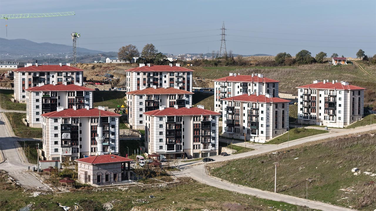 Bakan Kurum'dan Yalova Sosyal Konut Paylaşımı Türkiye'yi Ev Sahibi Yapıyoruz (1)