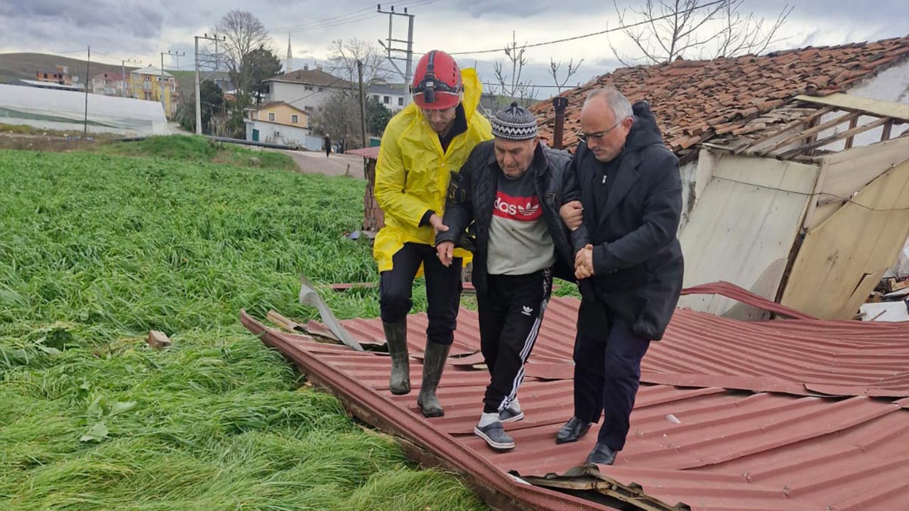 Çiftlikköy İtfaiyesi’nden Yoğun Mesai (6)