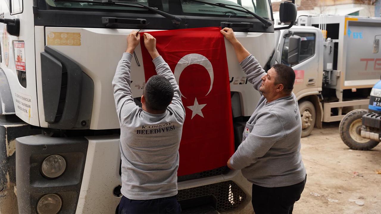 Kadıköy, Türk Bayraklarıyla Donatıldı (5)