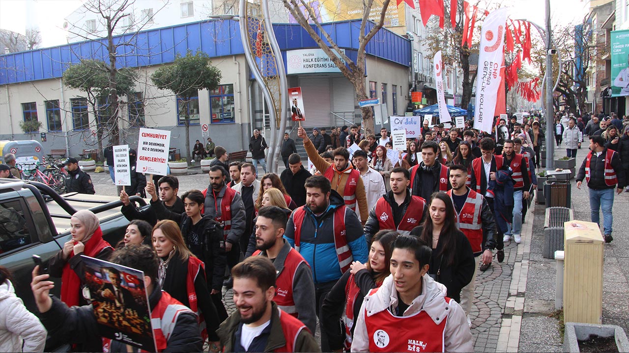 Yalova Chp Genclik Kollari Yuruyus Miting (11)