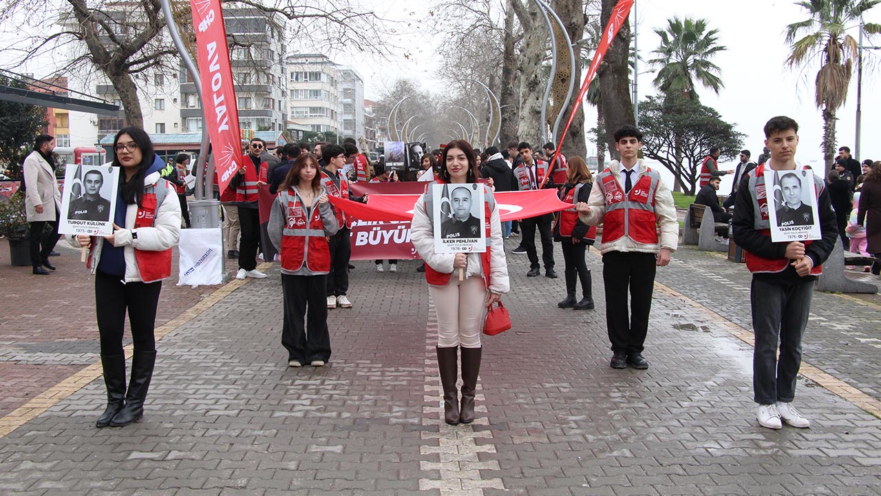 Yalova Chp Genclik Kollari Yuruyus Miting (3)