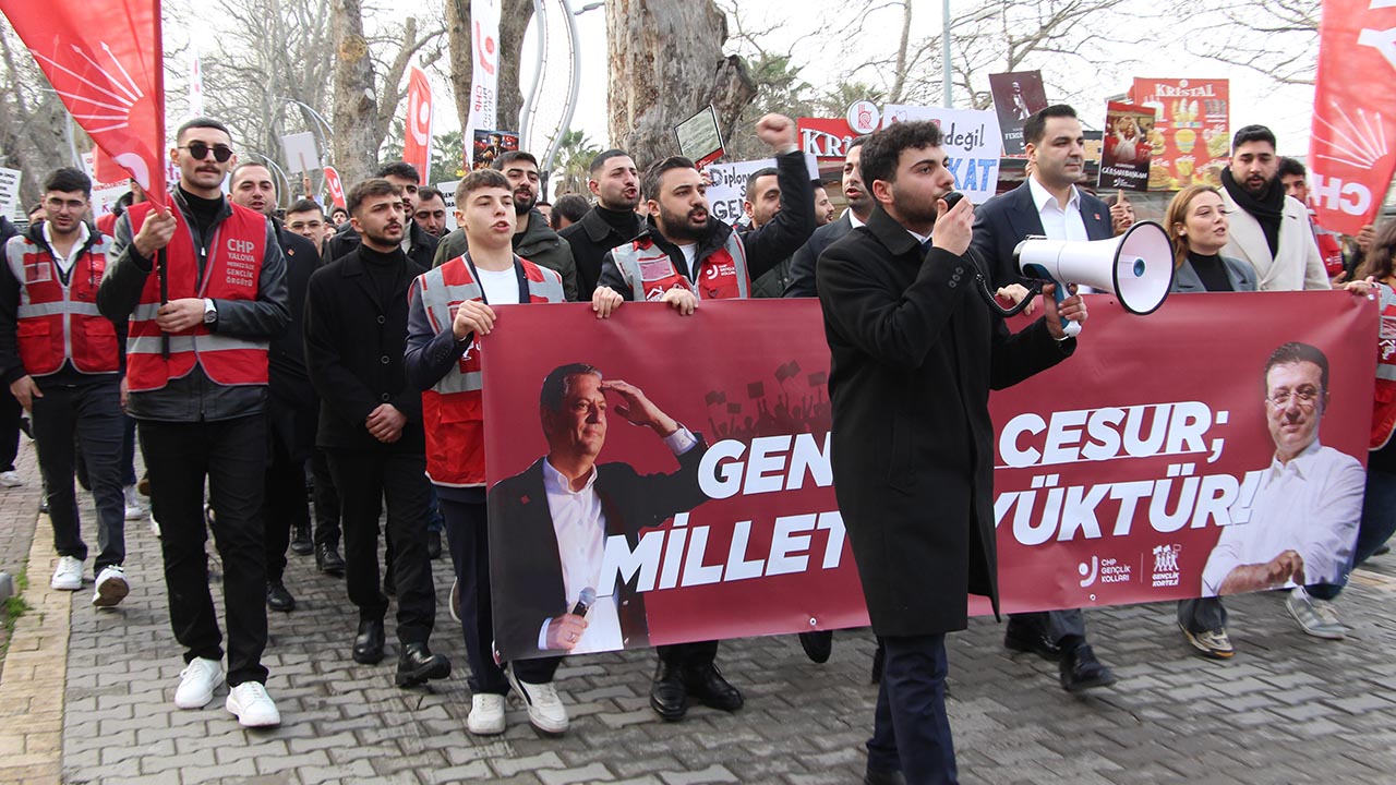 Yalova Chp Genclik Kollari Yuruyus Miting (7)