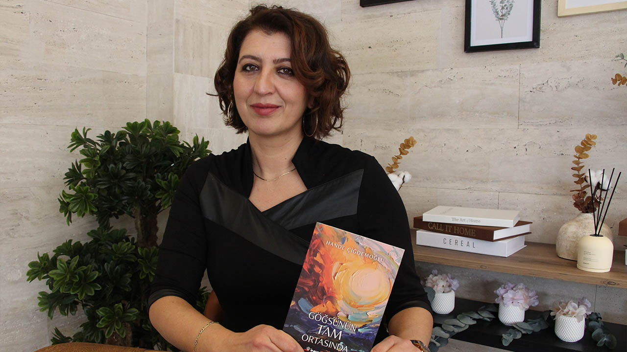 Yalova Ciftlikkoy Yazar Oyku Kitap Inkilap Kitabevi Gogsunun Tam Ortasinda (4)