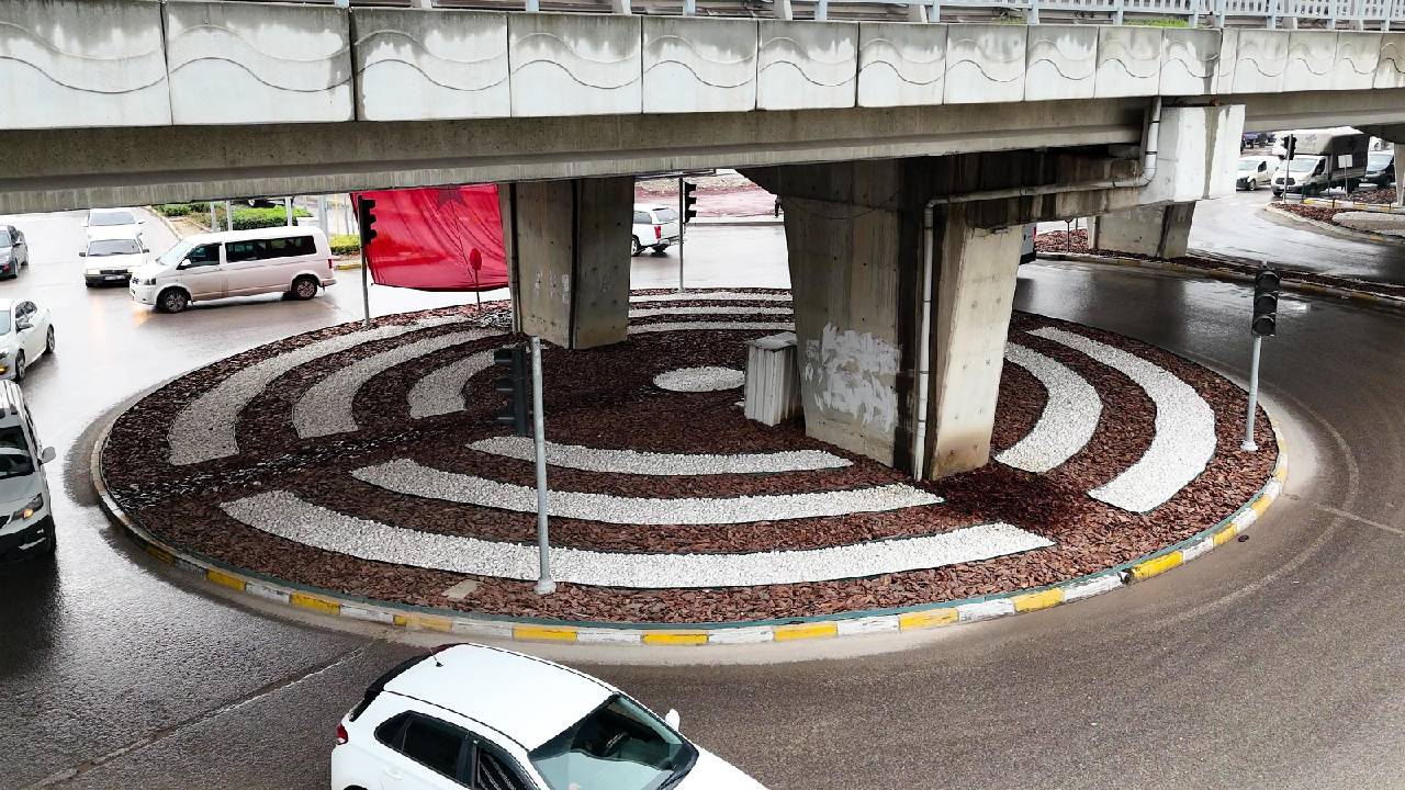 Özdilek Kavşağı Kurakçıl Peyzajla Yenilendi Haber (1)