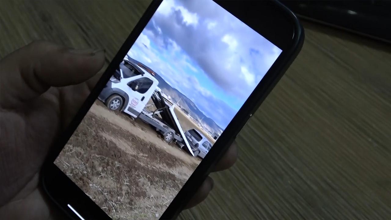 Çamura Saplanan Çekiciyi Kurtarmaya Giden Çekicilerde Mahsur Kaldı Haber (9)