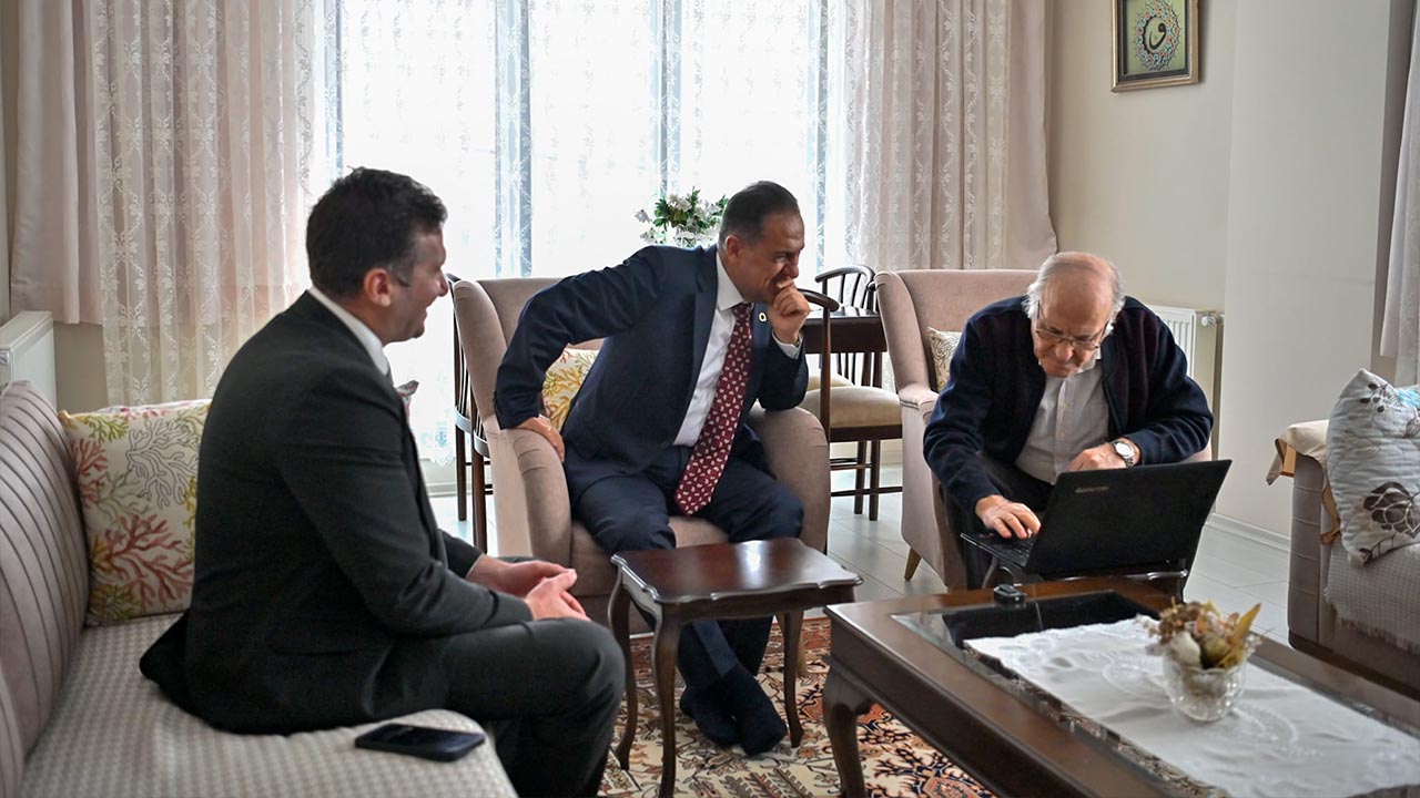 Yalova Aile Sosyal Hizmet Il Muduru Vali Sehit Aile Ziyaret (5)