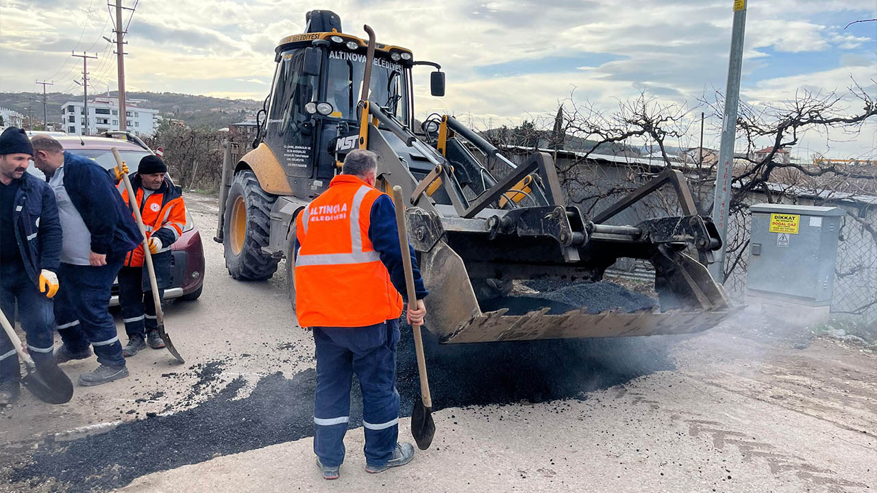 Yalova Altinova Belediye Yol Onarim Calisma (2)
