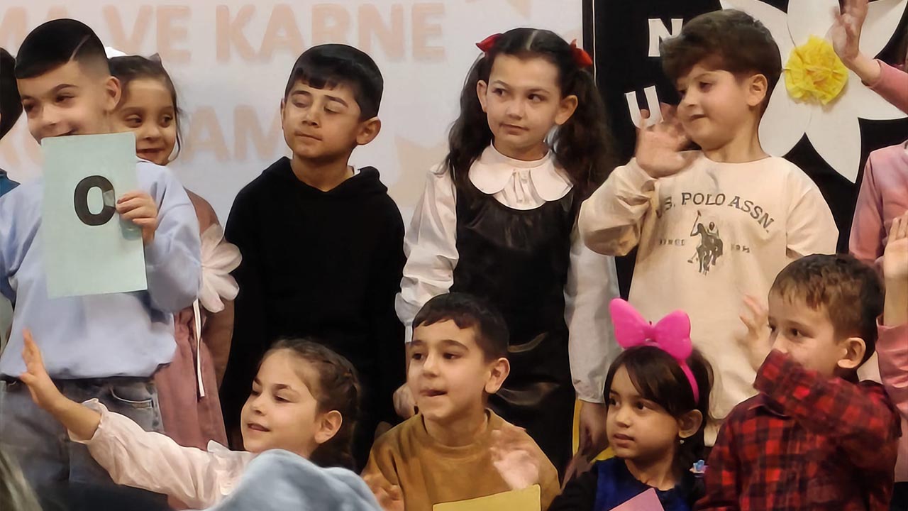 Yalova Atatürk İlkokulunda Minikler İlk Kez Karne Heyecanı Yaşadı (6)