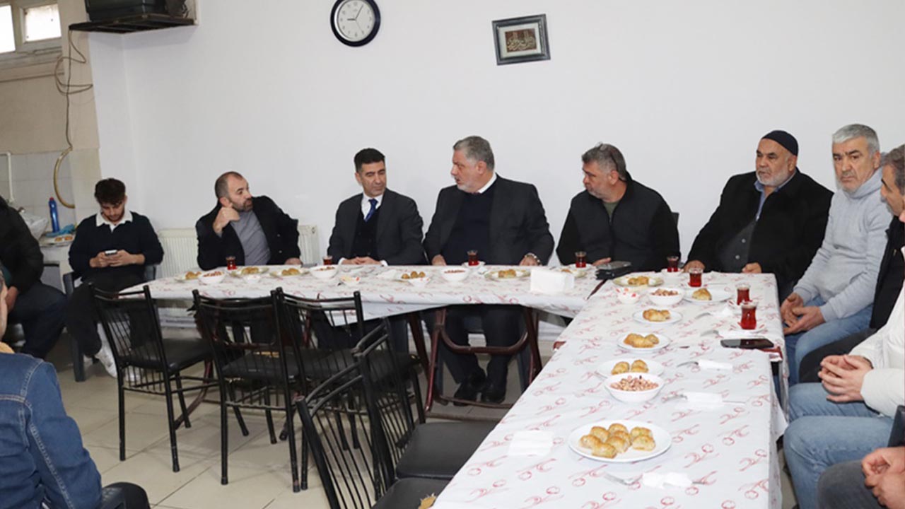 Yalova Belediye Baskan Hal Mudurluk Esnaf Ziyaret Inceleme (1)