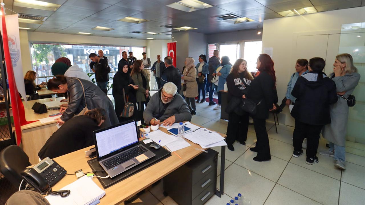 Yalova Belediyesi Istihdam Ofisi Vatandas Isveren Gorusme Destek (2)