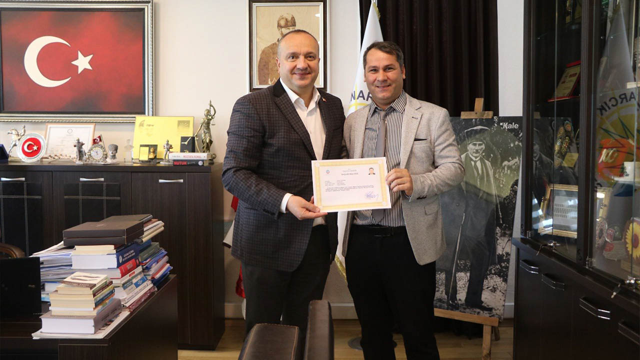 Yalova Cinarcik Belediye Baskan Personel Calisan Basari Belge (1)