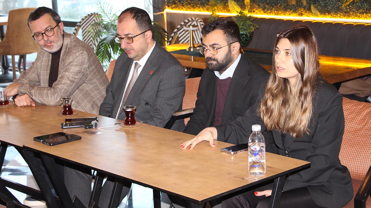 Yalova Cumhuriyet Halk Partsi Emclis Uyeleri Il Baskan Basin Aciklama Miting (3)