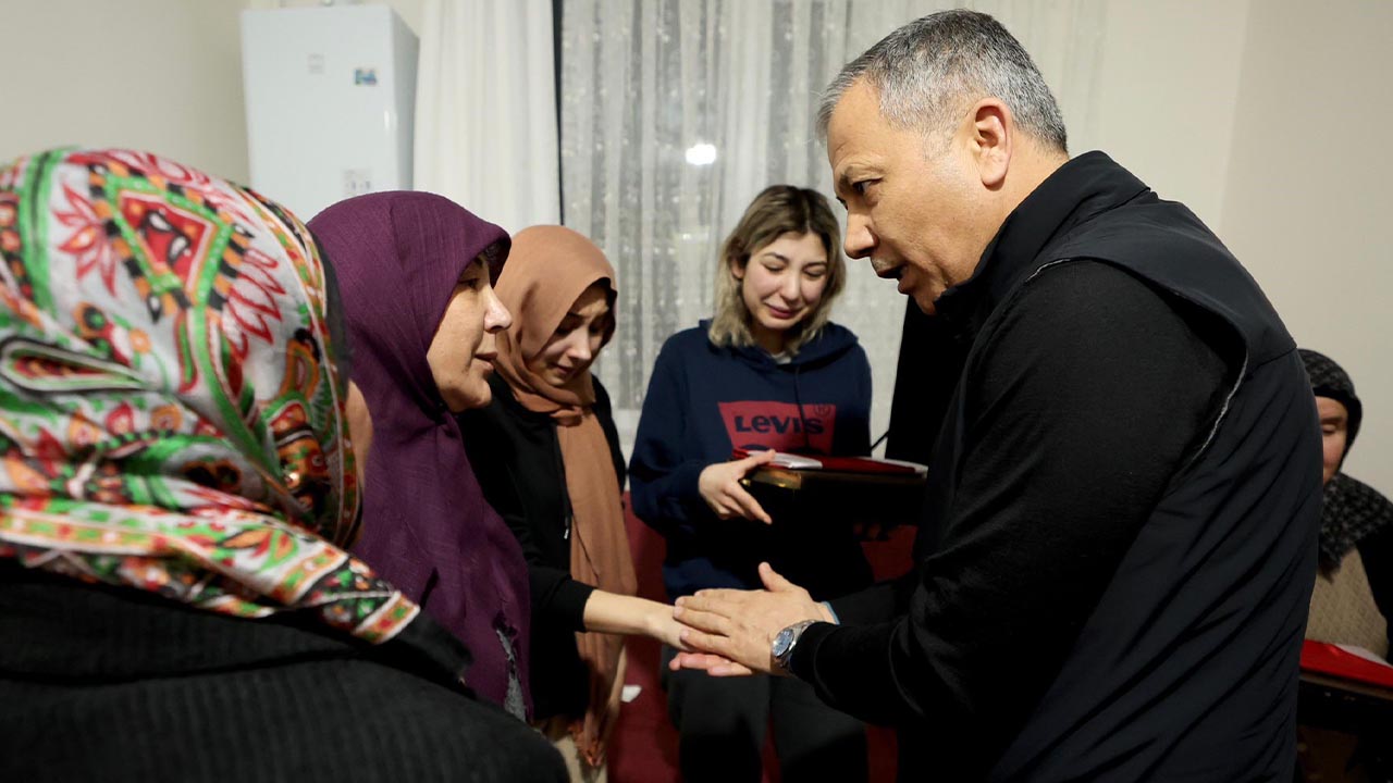 Yalova Deas Saldiri Ankara Sehit Polis Aile Icisleri Bakan Ziyaret (4)