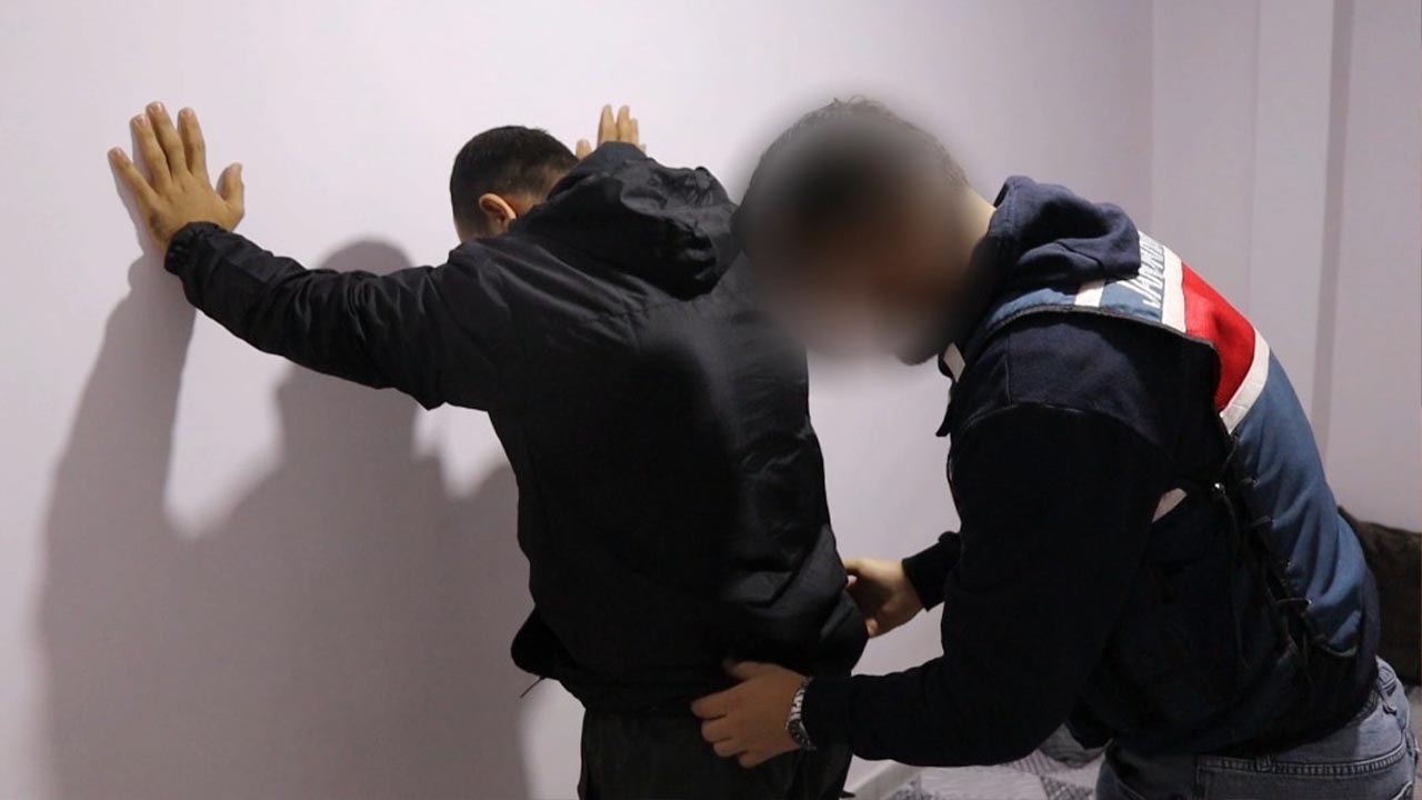 Yalova Mersin 9 Il Jandarma Mit Daes Operasyon Gozalti (1)