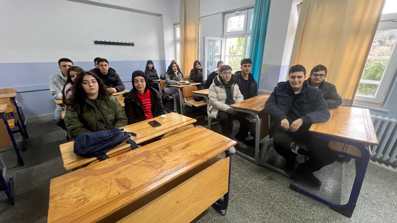 Yalova Prof. Dr. Halil İnalcık Anadolu Lisesi’nde Karne Sevinci (3)