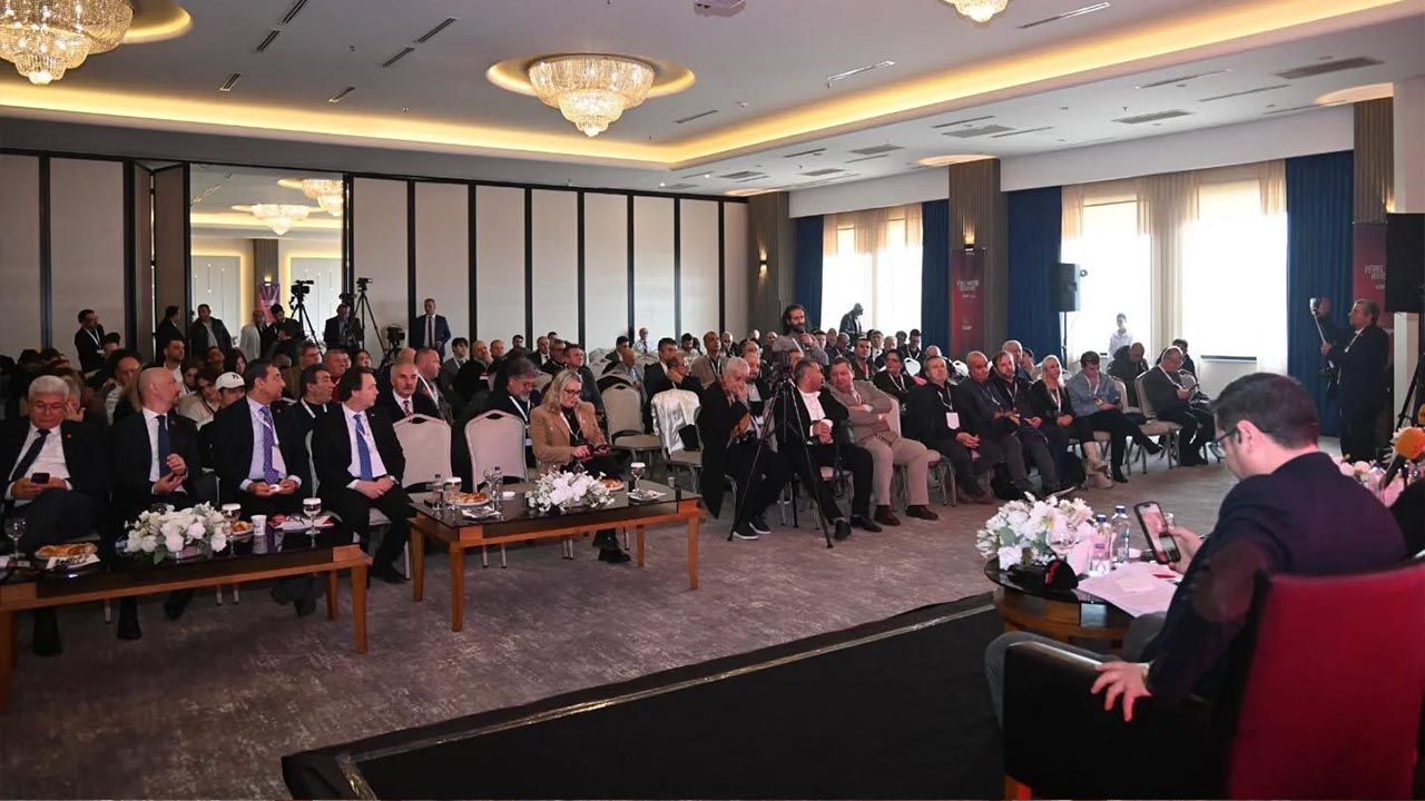 Yalova Tekirdag Chp Yerel Medya Sorunlar Bulusma Program (2)