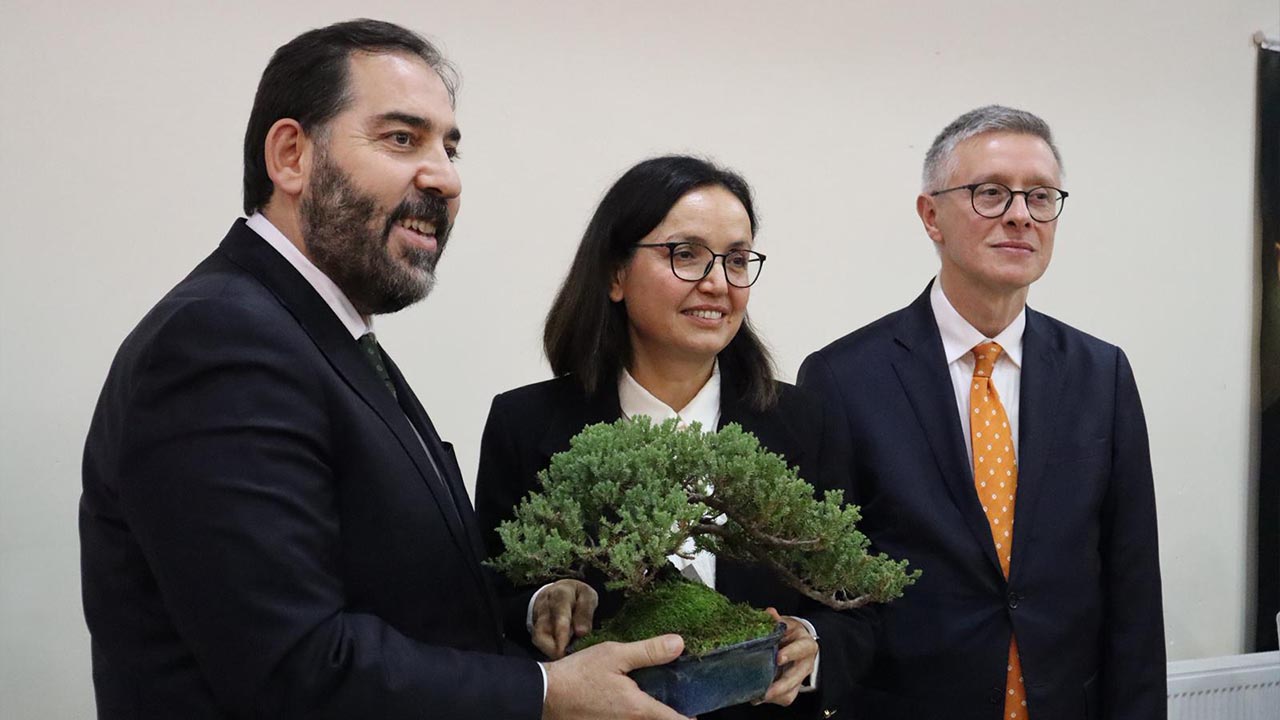 Yalova Vali Hulya Kaya Veda Program (4)