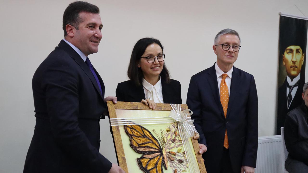 Yalova Vali Hulya Kaya Veda Program (5)