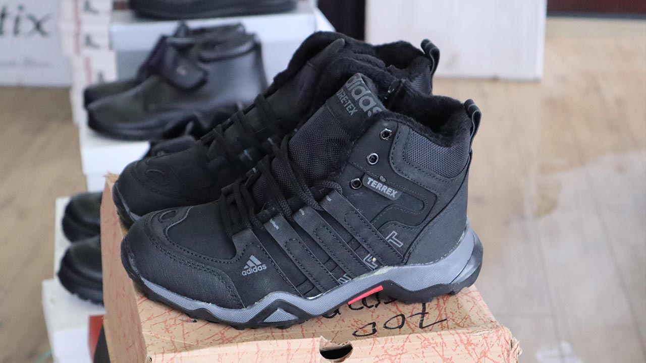 Yalova’da 400 Ayakkabı Çocukların Yüzünü Güldürdü (5)