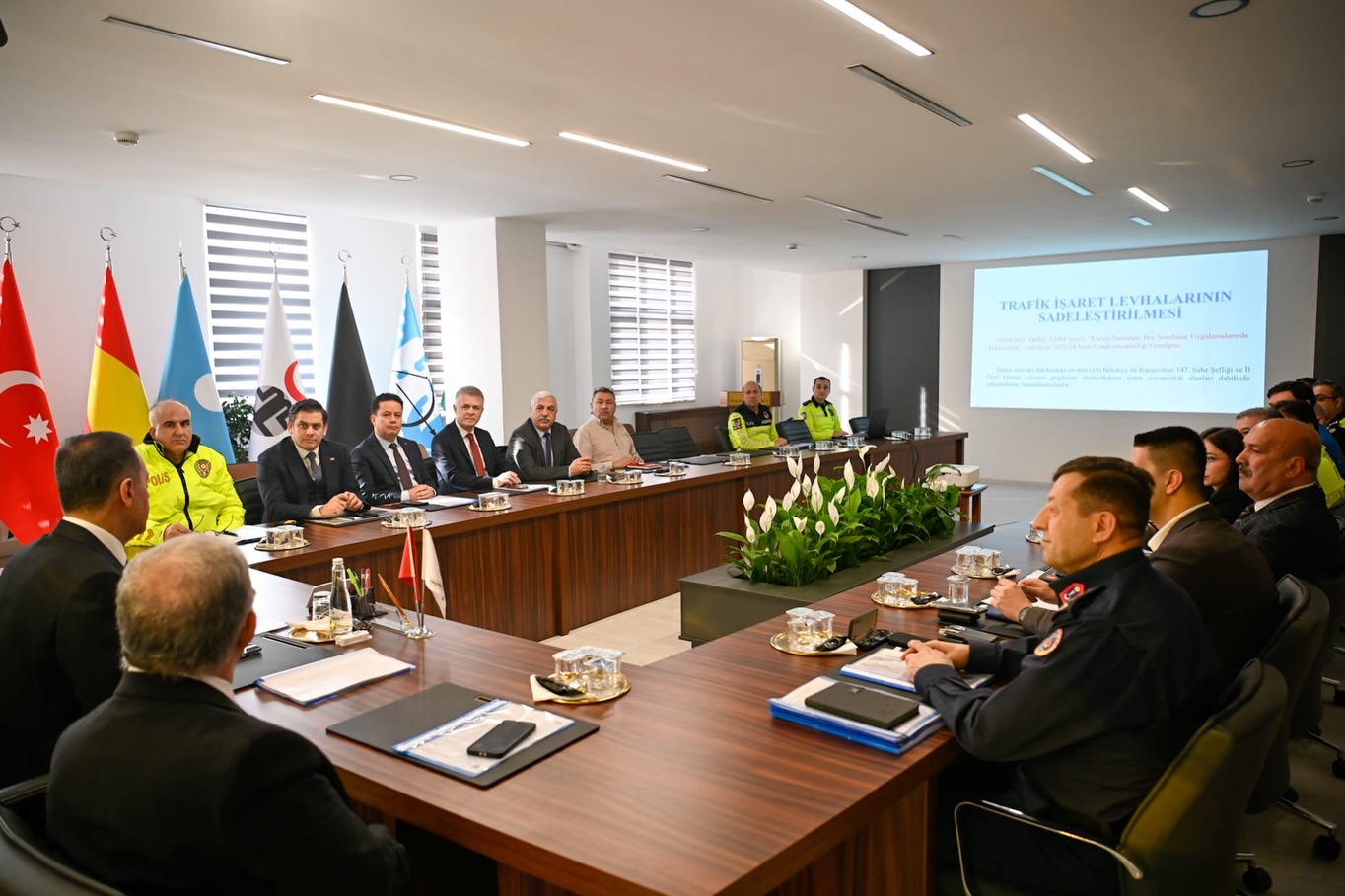 Yalova’da 628 Trafik Levhası Kaldırıldı (3)