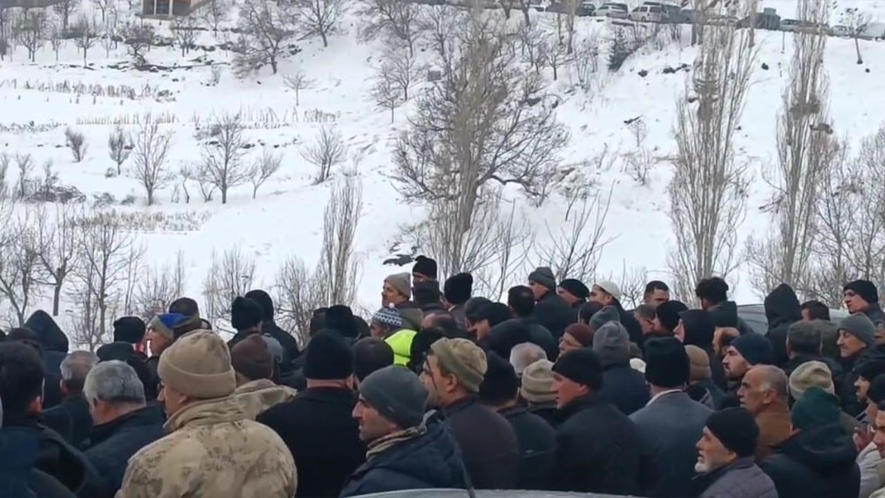 Yalova'da Silahlı Saldırıda Ölen Avukat, Kahramanmaraş'ta Toprağa Verildi (2)