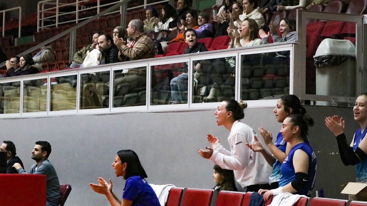 Çiftlikköy’ün Sultanları Şehir Koleji’ni Geçemedi (1 3) (1)