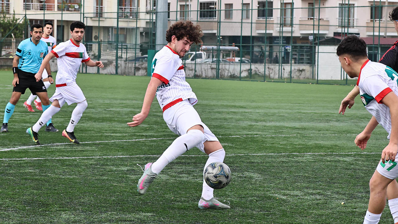 İlk Galibiyet Geldi (5)