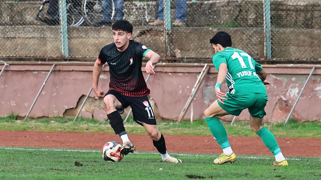 Lidere Yalova’da Geçit Yok (1)