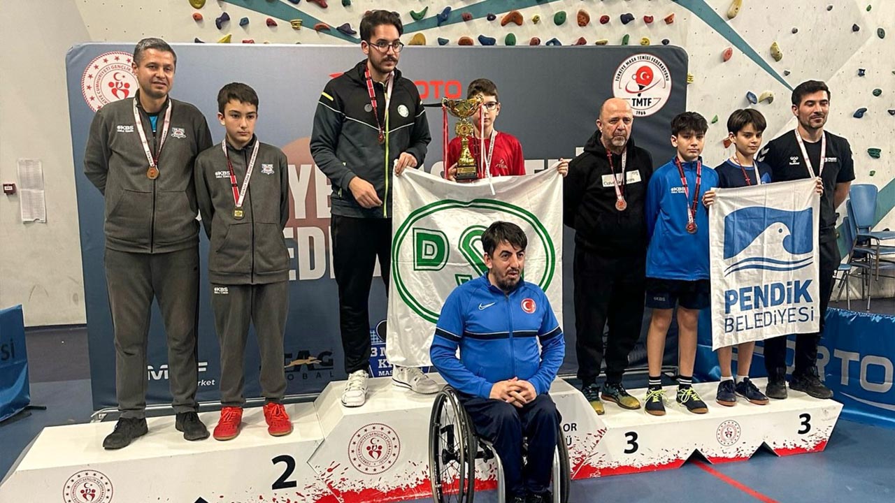 Yalova Beledi̇yespor’dan Masa Teni̇si̇nde Çi̇fte Gurur (3)