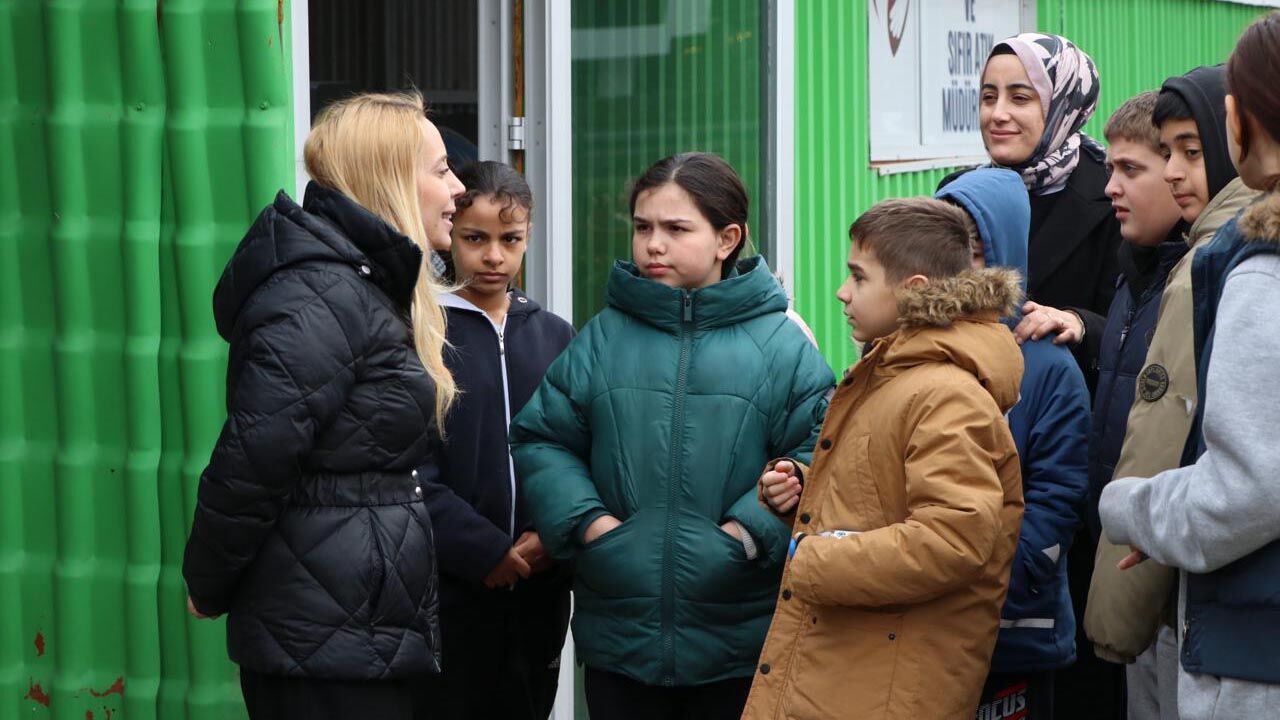 Çiftlikköy Sıfır Atık Tesisi'ne Kaytazdereli Öğrencilerden Ziyaret (1)