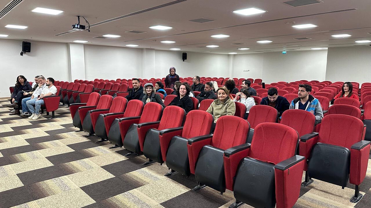 Evde Sağlık Personeline Kronik Yara Bakımı Eğitimi (2)