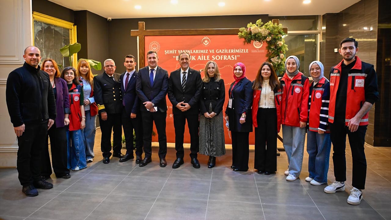 Ramazan’ın İlk İftar Sofrası Şehit Aileleri Ve Gazilerle Kuruldu (3)