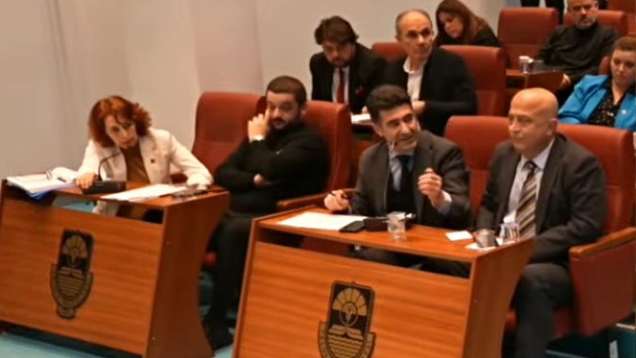 Yalova Belediye Meclis Subat Ayi Toplanti Chp Ak Parti Bakan Kurum Tartisma (4)