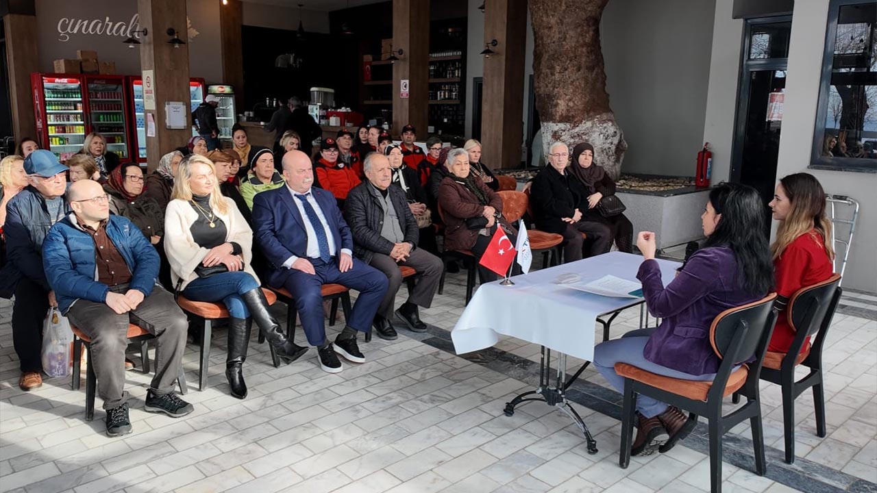 Yalova Cinarcik Aktif Hastane Farkindalik Seminer Uzmanlar Unutkanlik Bilissel Saglik (4)