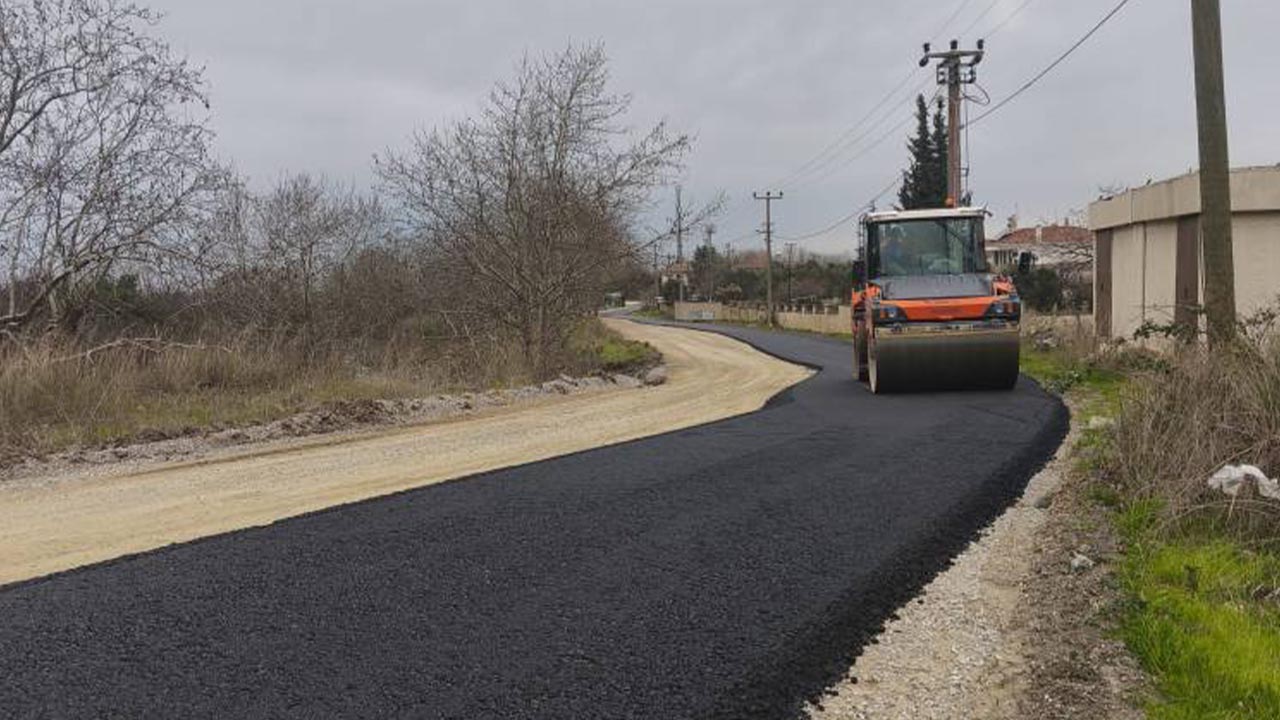 Yalova Esenkoy Belediye Mak Is Yol Sicak Asfalt Calisma (1)