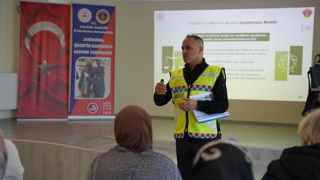 Yalova Il Jandarma Komutanlik Kadikoy Kultur Ev Kades Aile Siddet Egitim (4)