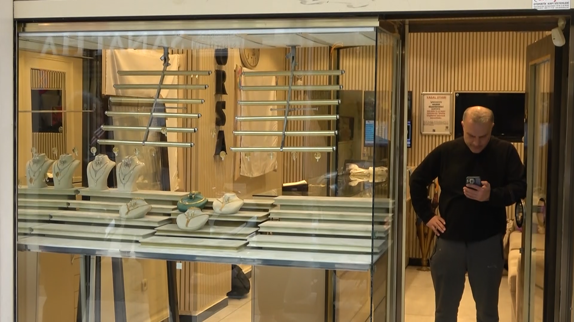 Yalova Istanbul Cadde Kuyumcu Soygun Kamera Goruntuler (4)