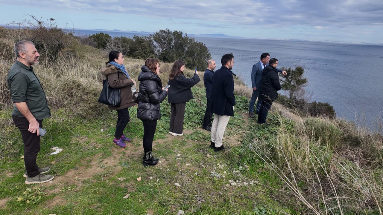 Yalova Istanbul Sabaattin Zaim Universitesi Cinarcik Mimari Inceleme Ogrenciler Baskan Gorusme (1)