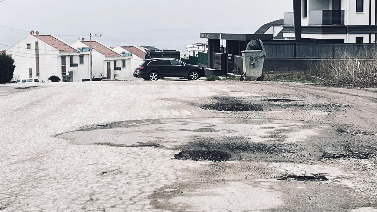 Yalova’da “Kimin Bu Yol” Çilesi Doğu Sırtı Caddesi Sahipsiz Kaldı (7)